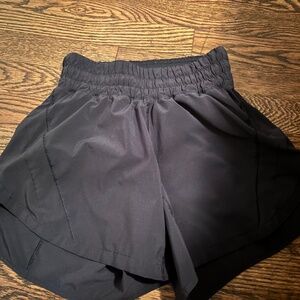 Lulu shorts
